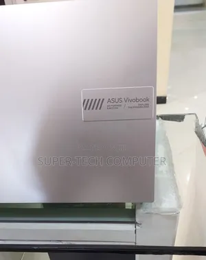 New Laptop Asus VivoBook E403NA 8GB Intel Core I3 SSD 256GB
