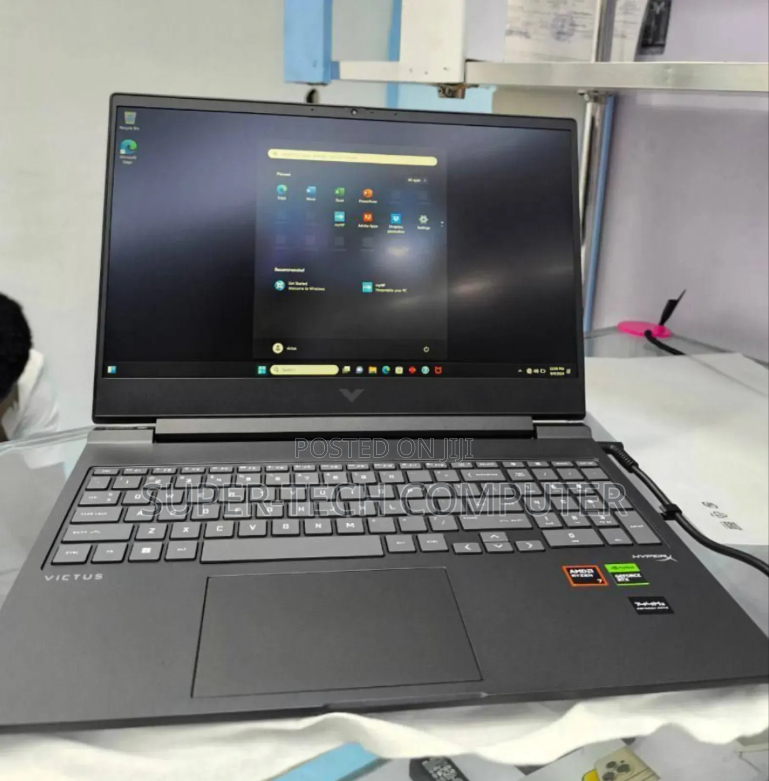 New Laptop HP Victus 16 16GB AMD Ryzen 7 SSD 1T