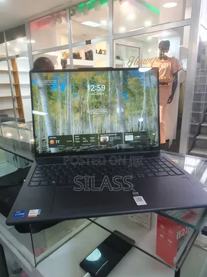 New Laptop Lenovo Yoga 7i 16GB Intel Core I7 SSD 512GB