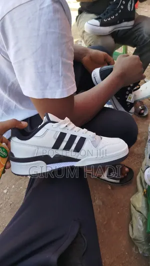 Original Adidas Forum 84 Velcro