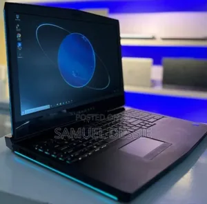 New Laptop Alienware M17x R2 16GB Intel Core I7 HDD+SSD 1T