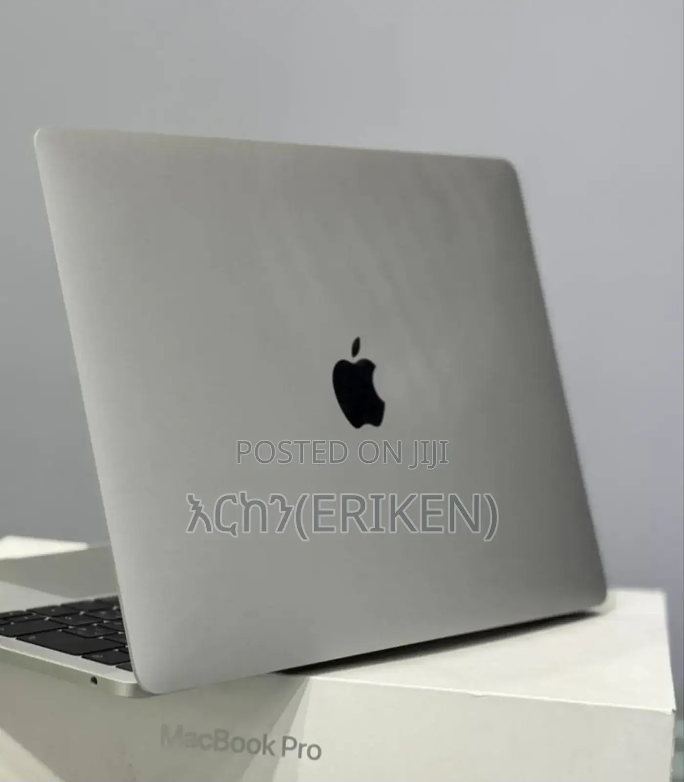 New Laptop Apple MacBook Pro 2019 8GB Intel Core i5 SSD 256GB