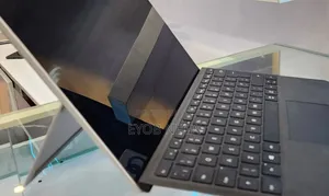 New Laptop Microsoft Surface Pro 7 8GB Intel Core I5 SSD 256GB