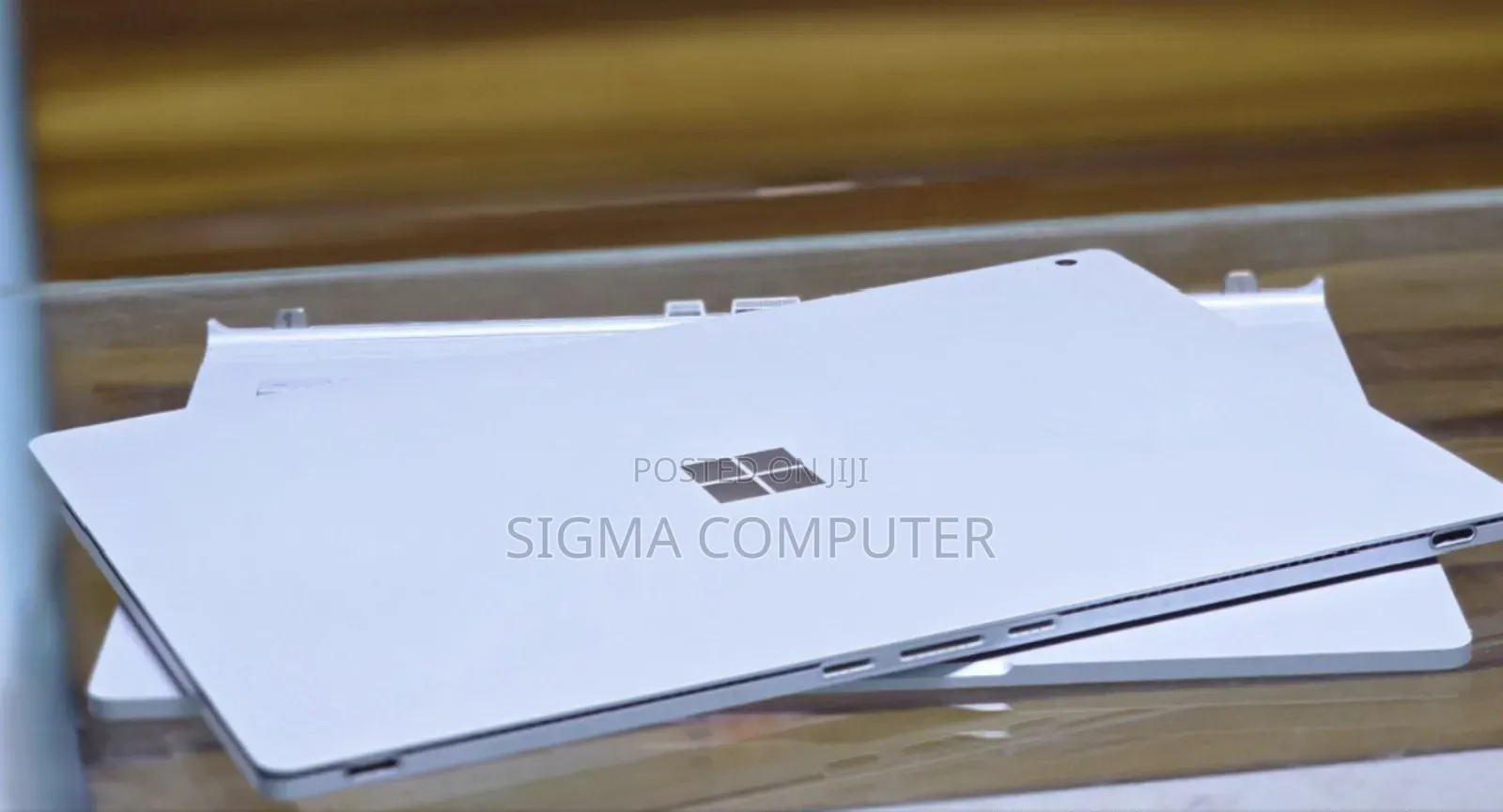 New Laptop Microsoft Surface Book 2 8GB Intel Core I5 SSD 256GB