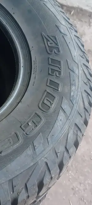 Photo - Brigstone245/70/R16