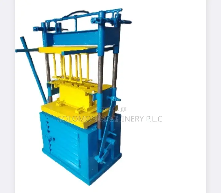 ቆንጆ ጠርዝ ያለው Grade A ወይም ደረጃ አንድ ብሎኬት በኃይል ጠቅጥቆ ያመርታል.