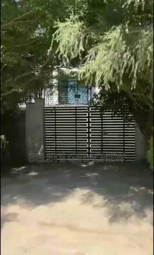 5bdrm House in Lebu, G+2 Luxury, Nifas Silk-Lafto for sale