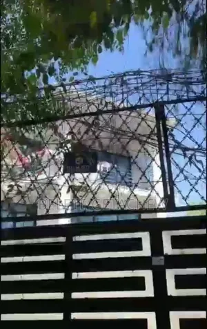 5bdrm House in Lebu, G+2 Luxury, Nifas Silk-Lafto for sale