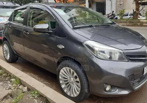 Toyota Yaris 2011 Black