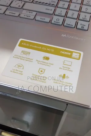 New Laptop Asus VivoBook 15 X505BA 8GB Intel Core I3 SSD 256GB