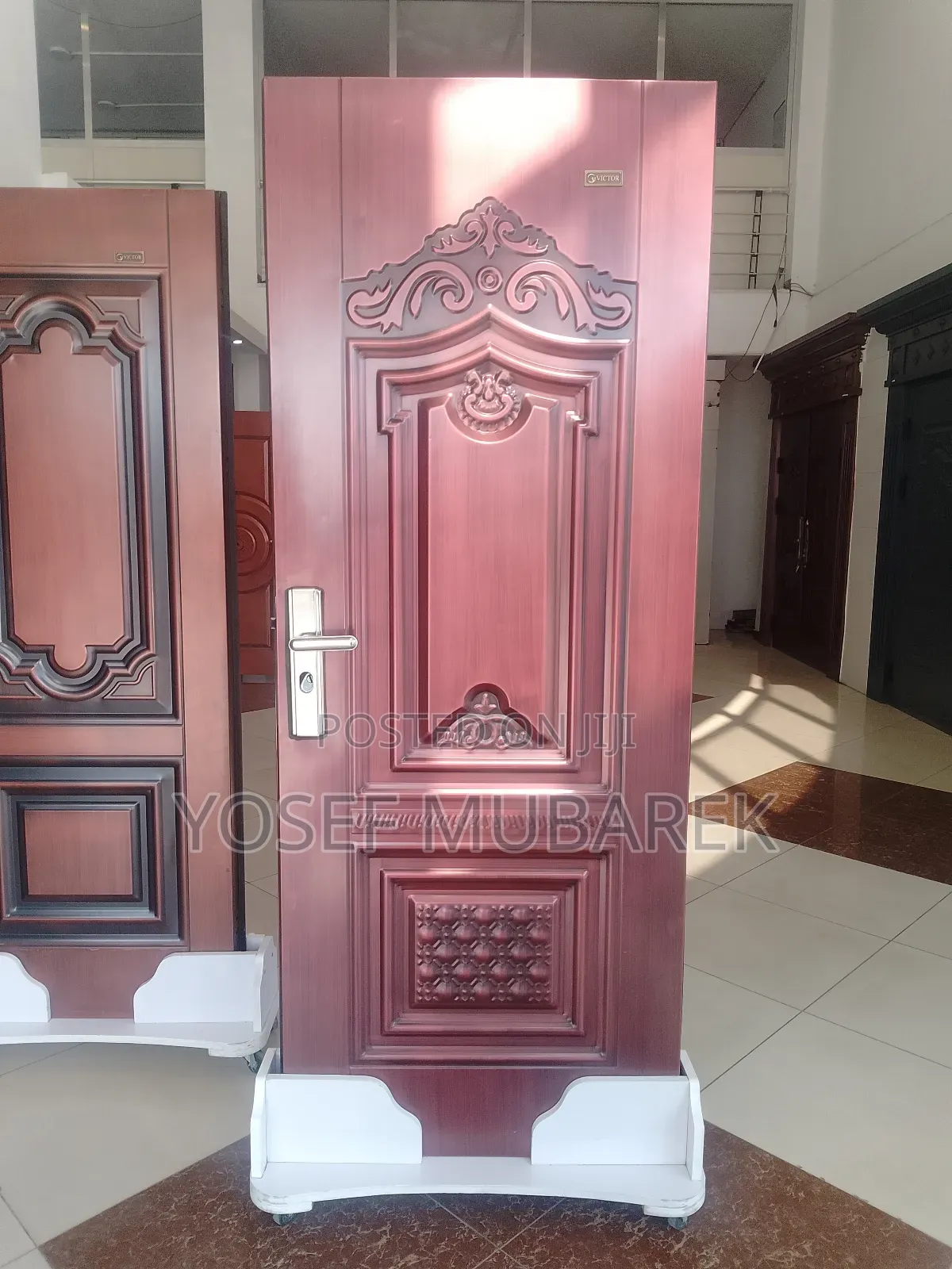 Victor የውስጥና የውጭ በሮች