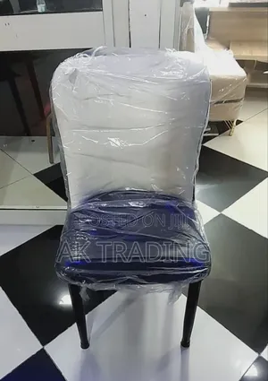 Photo - የካፌ እና ሬስቱራንት ወንበር