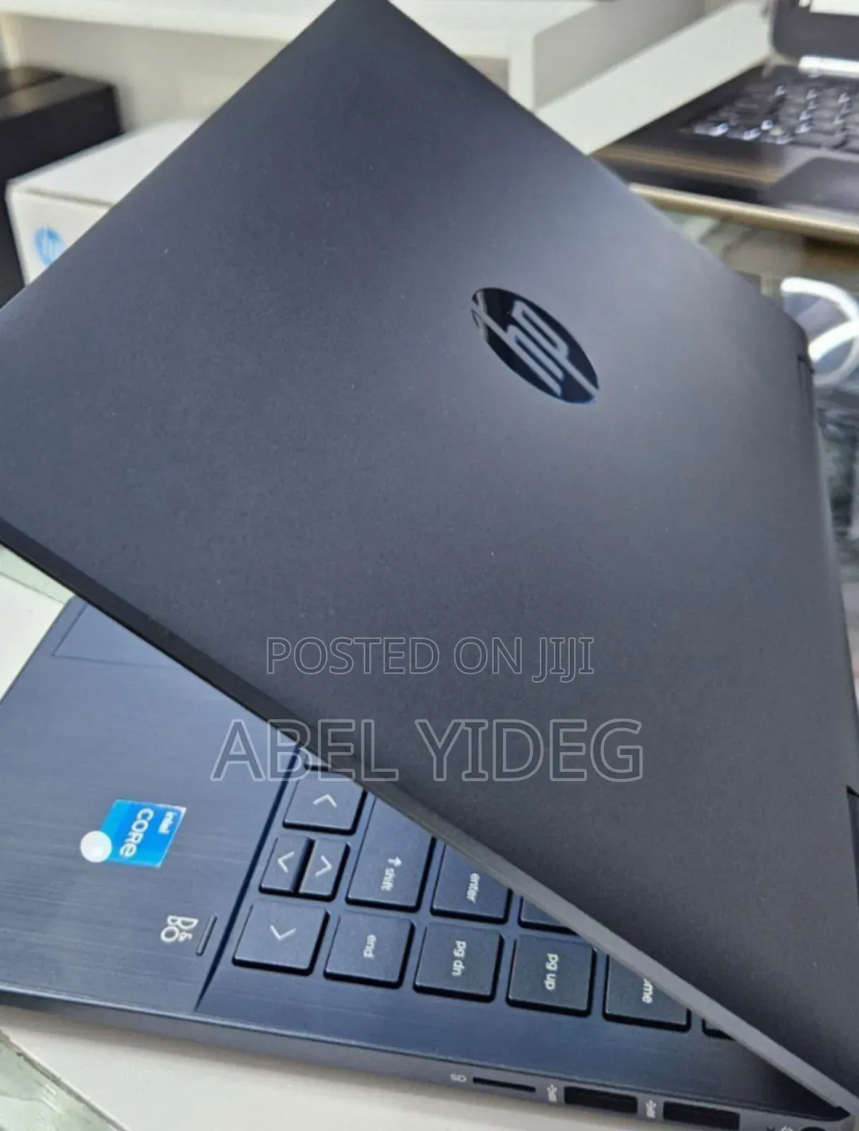 New Laptop HP Pavilion X360 8GB Intel Core I3 SSD 256GB