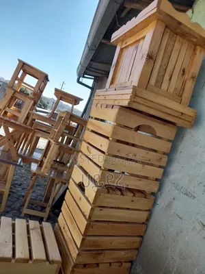 የተለዩ የቡና ረከቦቶች የእንጨት ሥራ ተካፋች