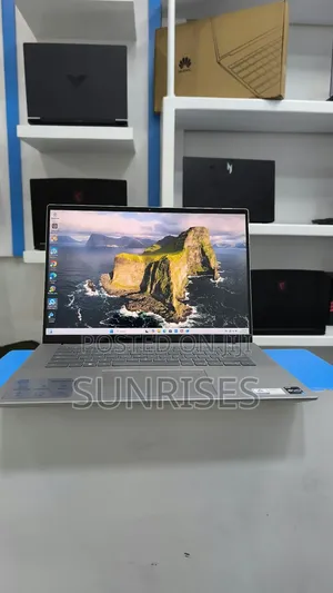 Photo - New Laptop Dell Inspiron 15 16GB Intel Core I7 SSD 1T