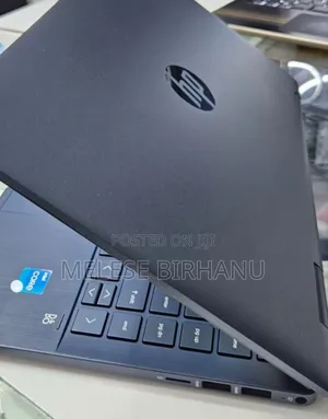 New Laptop HP Pavilion X360 8GB Intel Core I5 SSD 256GB