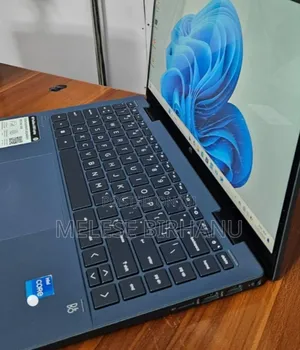 New Laptop HP Pavilion X360 8GB Intel Core I5 SSD 256GB