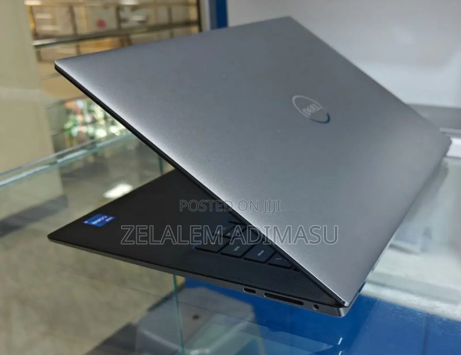 New Laptop Dell Precision 5550 16GB Intel Core I7 SSD 512GB