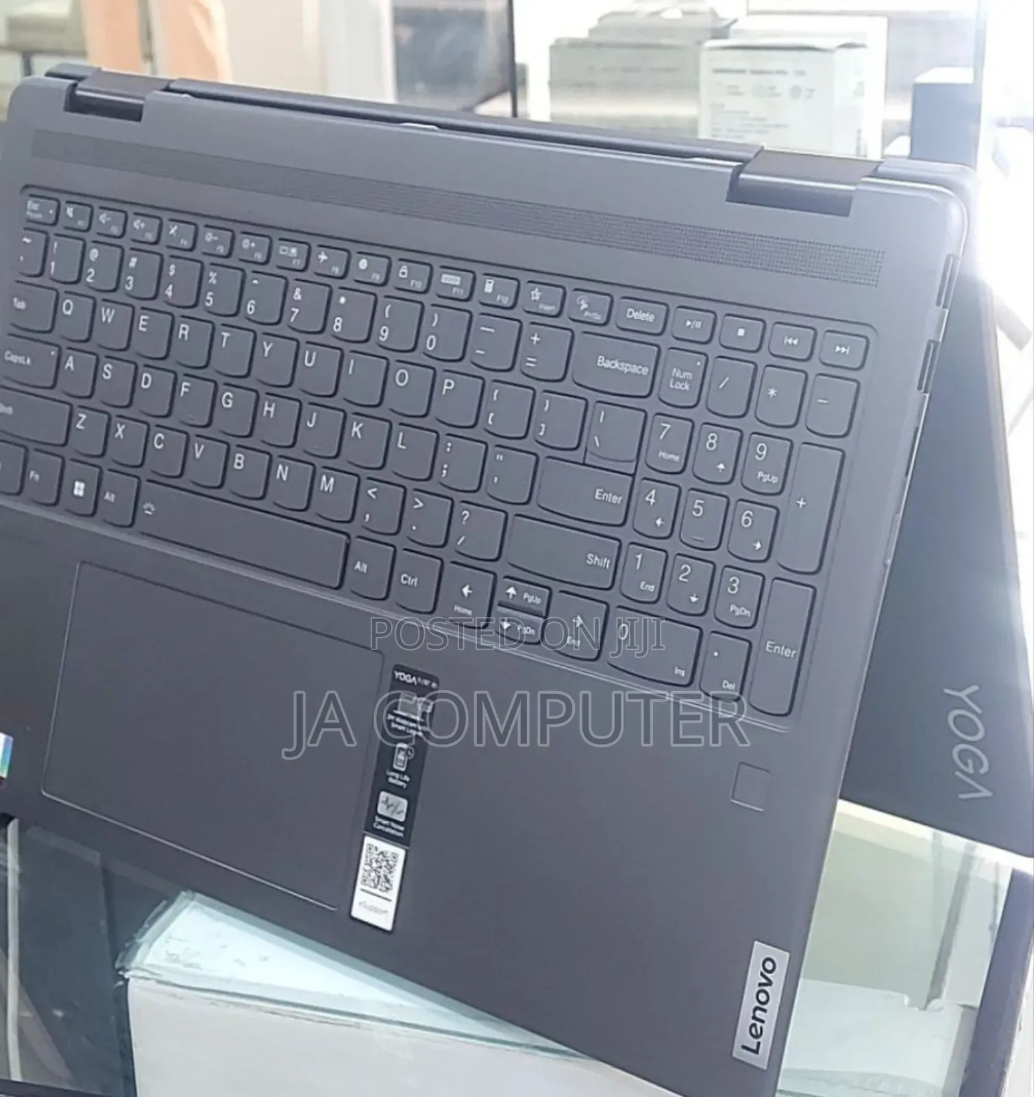 New Laptop Lenovo Yoga 7i 16GB Intel Core I7 SSD 512GB