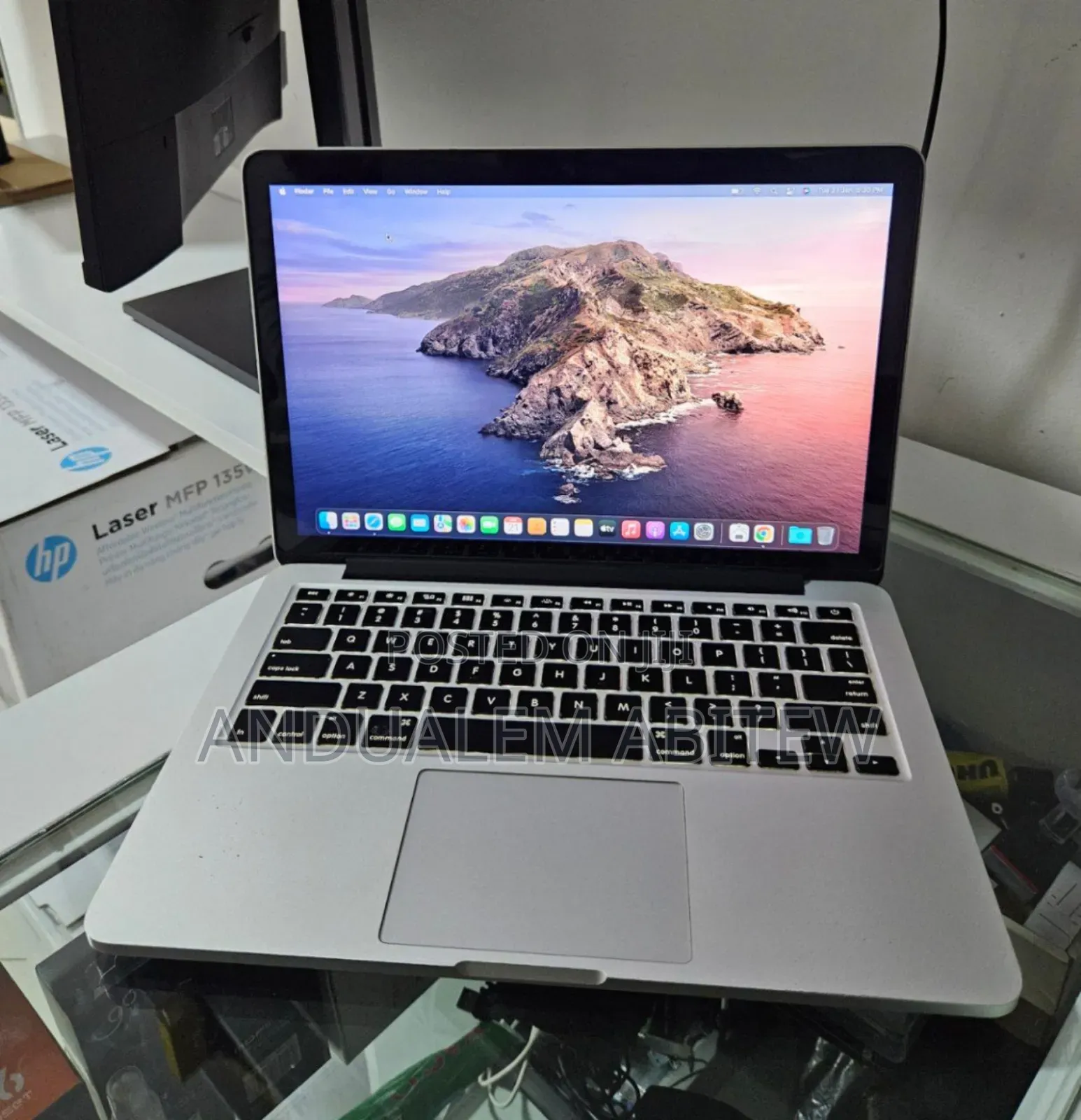 New Laptop Apple MacBook 2015 8GB Intel Core I5 SSD 500GB