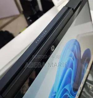 New Laptop HP Pavilion X360 8GB Intel Core I3 SSD 256GB