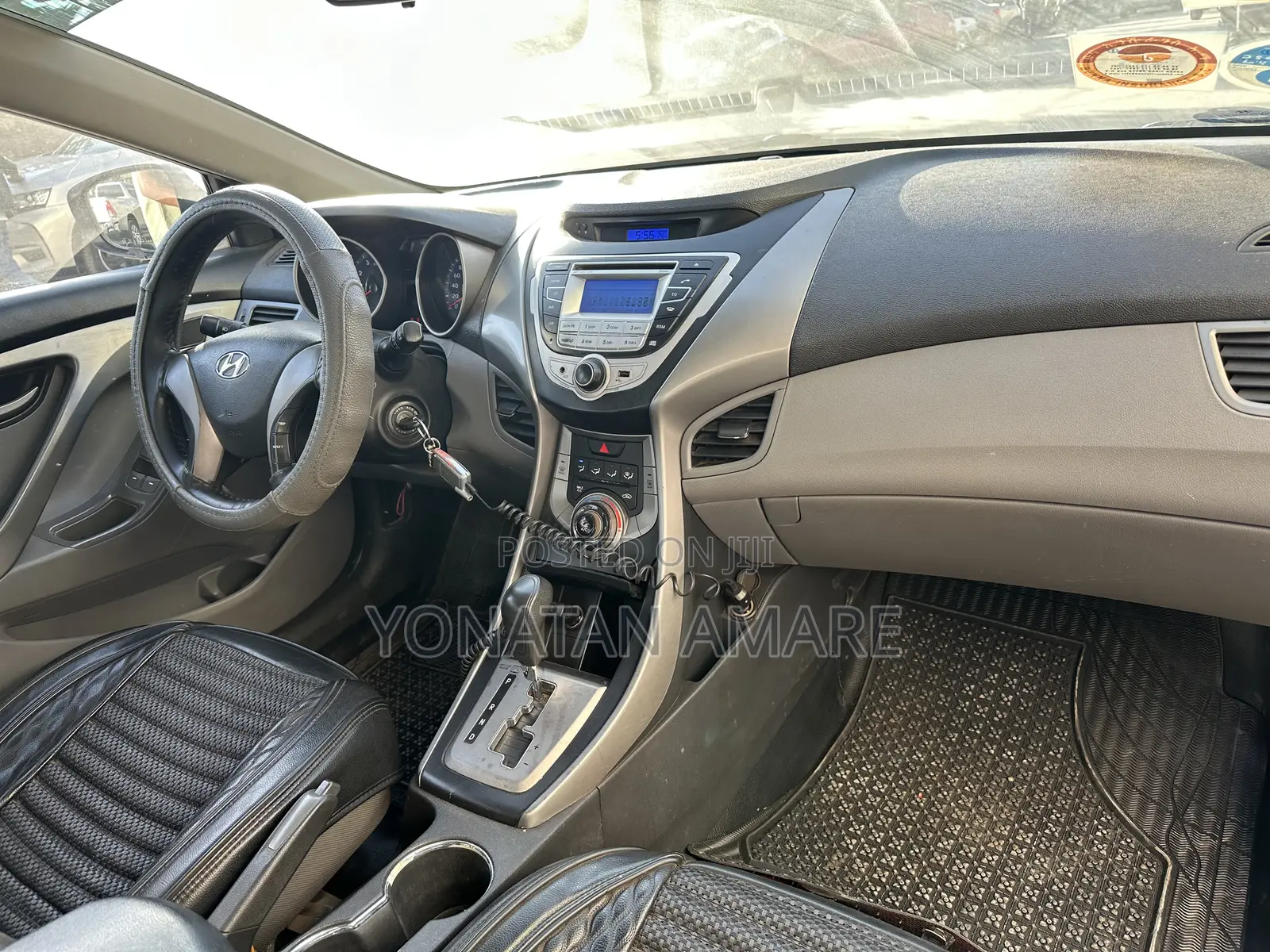 Hyundai Elantra 2012 Silver