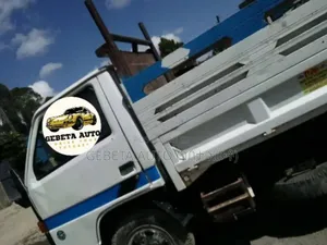 Isuzu Gelbach ገልባጭ