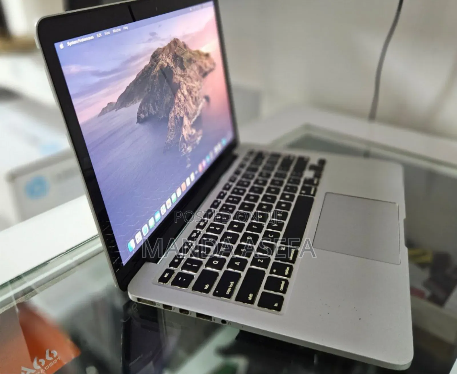 New Laptop Apple MacBook Pro 2015 8GB Intel Core I5 SSD 500GB