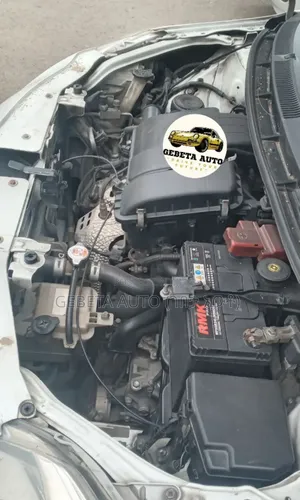 Toyota Yaris 2010 White