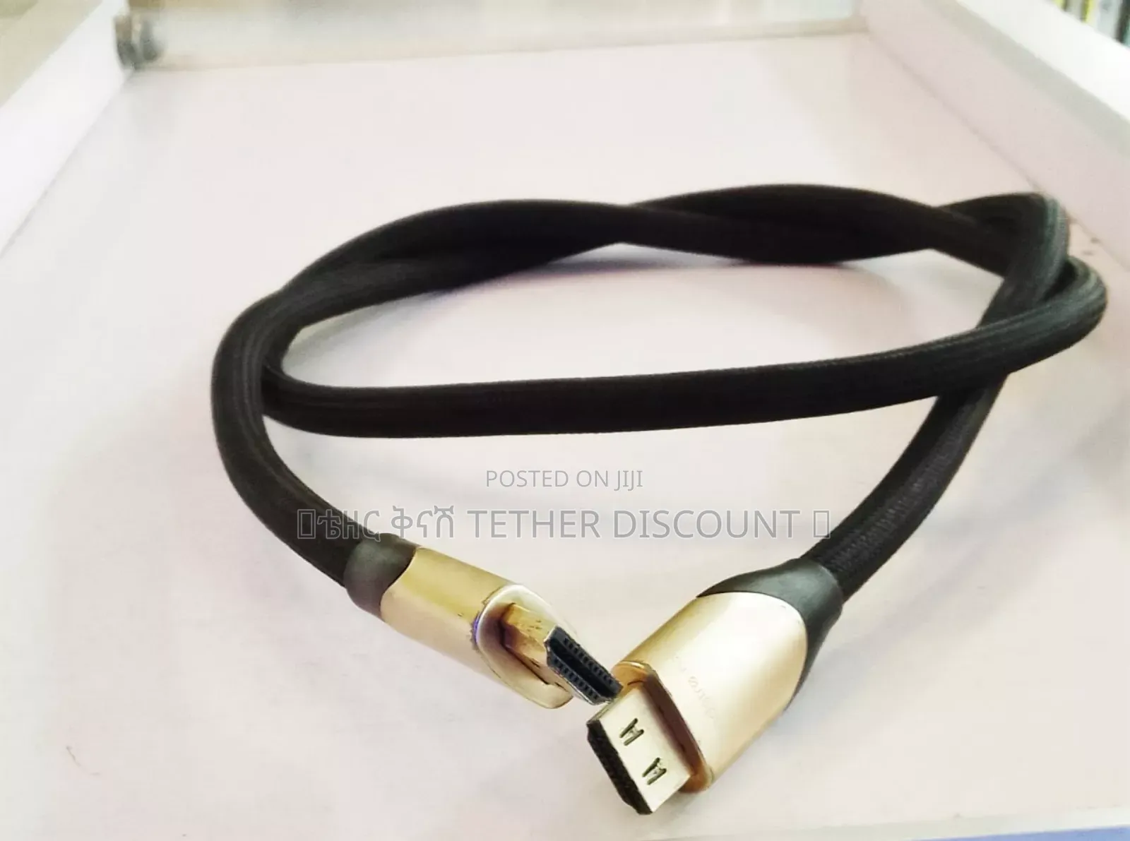 HDMI Cable Connectorዲጂታል ቪዲዮ እና ድምጽ ከላፕቶፕ ወደ ቲቪ መላክ ያስችላል