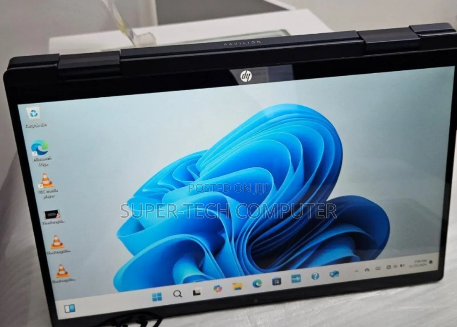 New Laptop HP Pavilion X360 8GB Intel Core I3 SSD 256GB