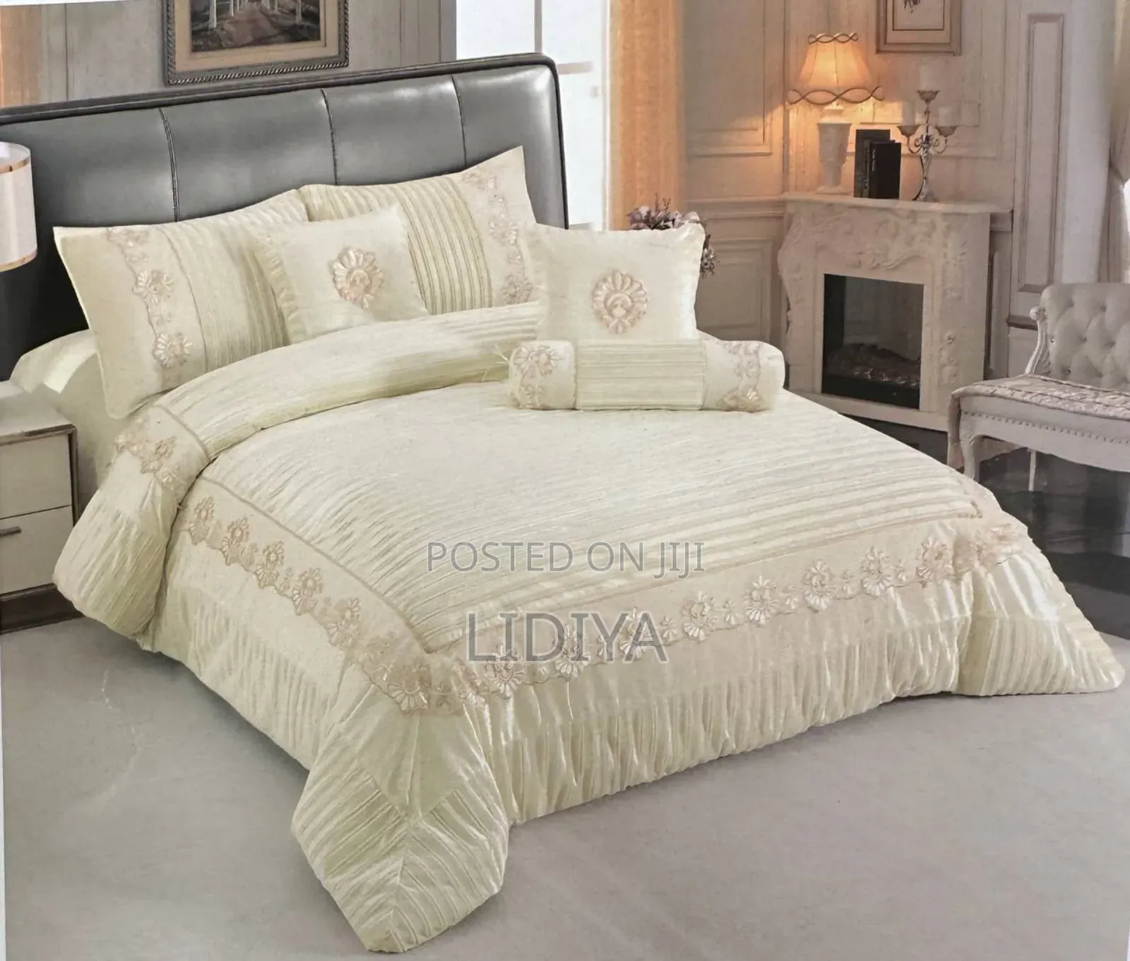 new Arrival!!
Seven (8) PCS Comforter Set