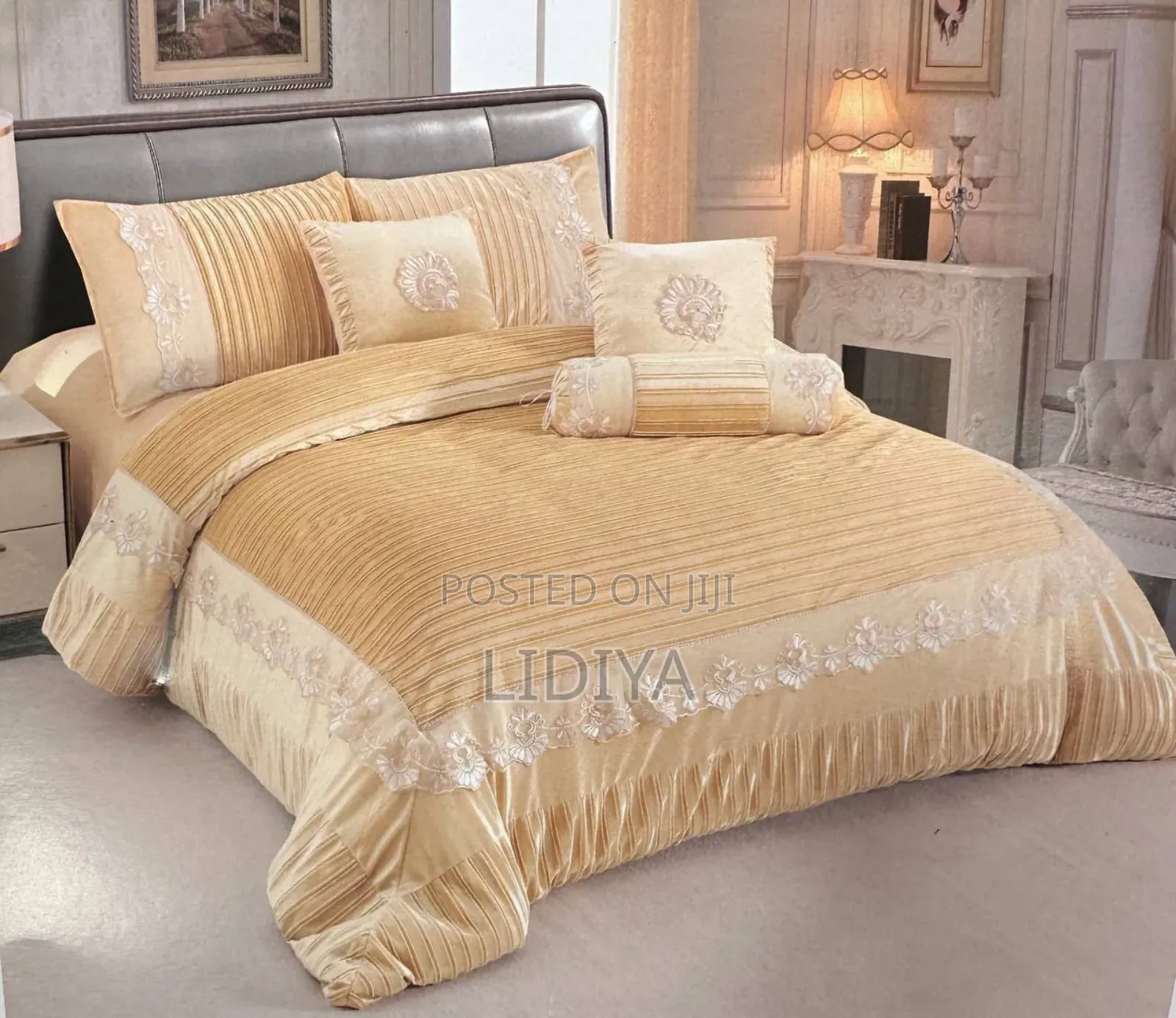 new Arrival!!
Seven (8) PCS Comforter Set