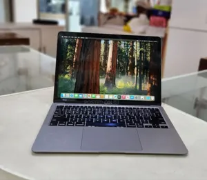 Photo - New Laptop Apple MacBook Air 2020 8GB Intel Core I3 SSD 256GB