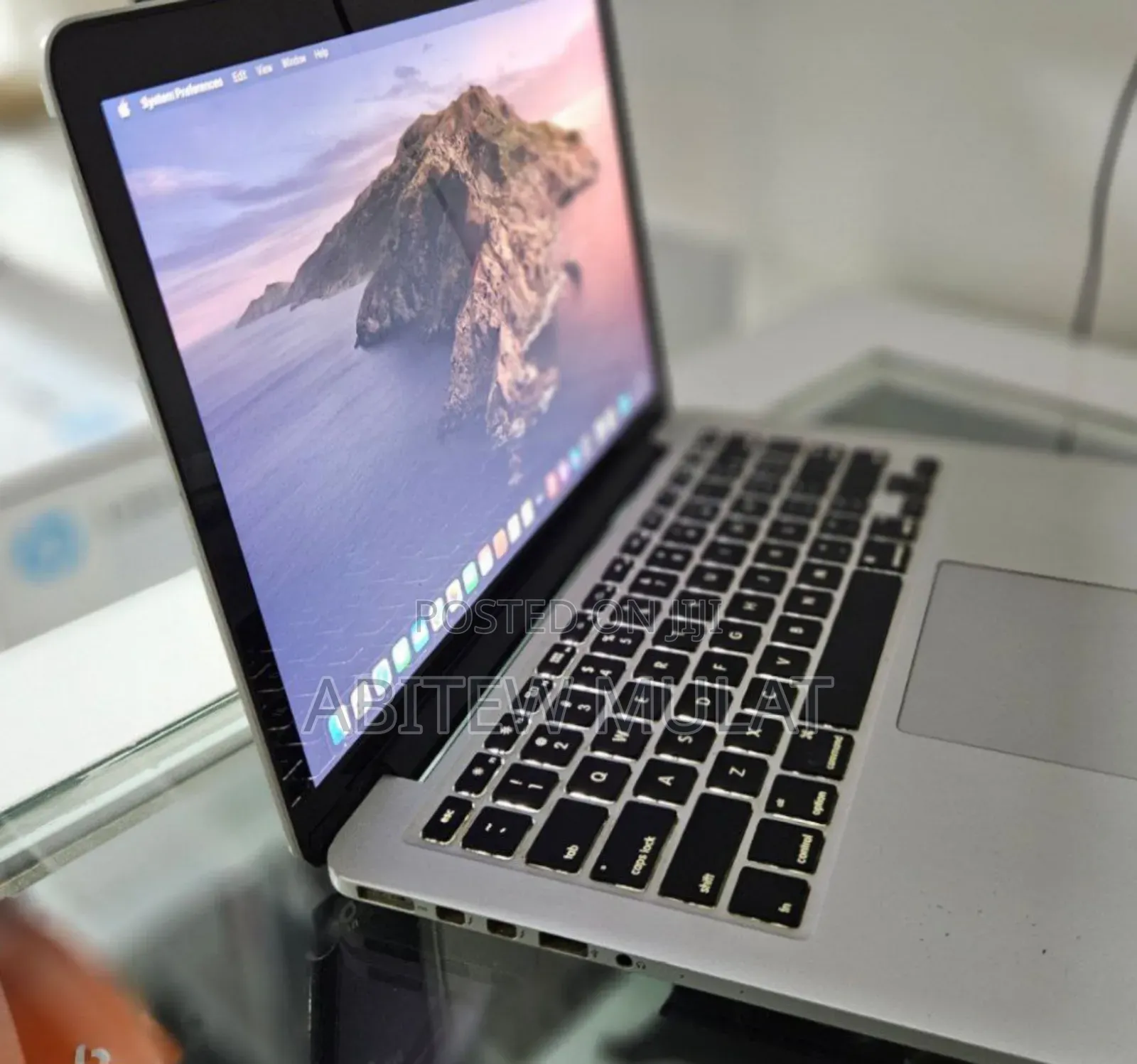 New Laptop Apple MacBook Pro 2015 8GB Intel Core I5 SSD 500GB