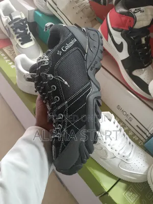 Colombia Black High Quality Shoes for You