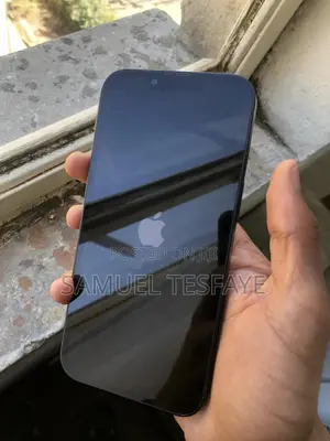 Photo - Apple iPhone 13 128 GB Black