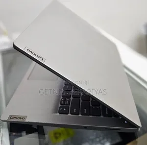 New Laptop Lenovo Ideapad 3 8GB Intel Core I5 SSD 256GB