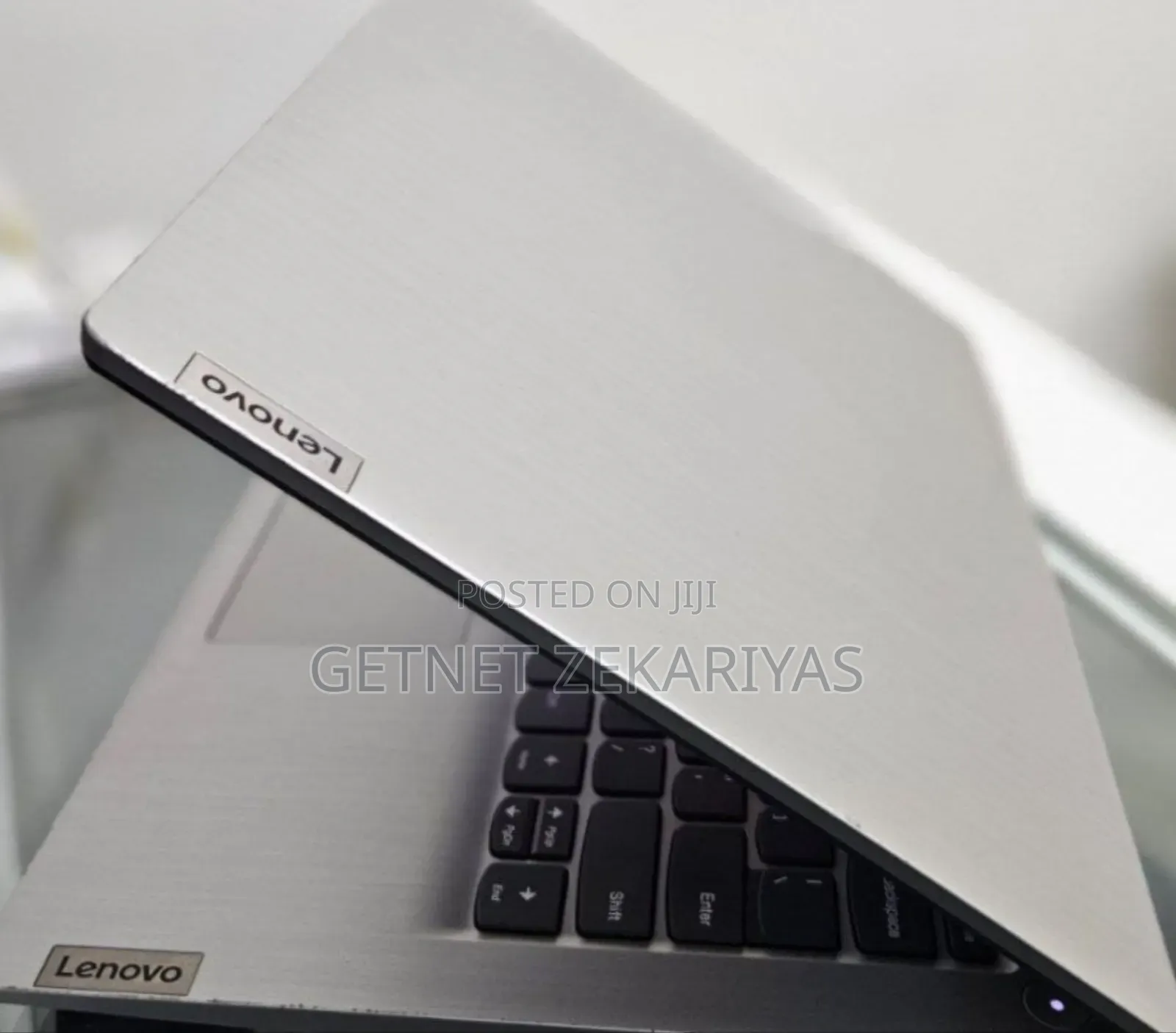 New Laptop Lenovo Ideapad 3 8GB Intel Core I5 SSD 256GB