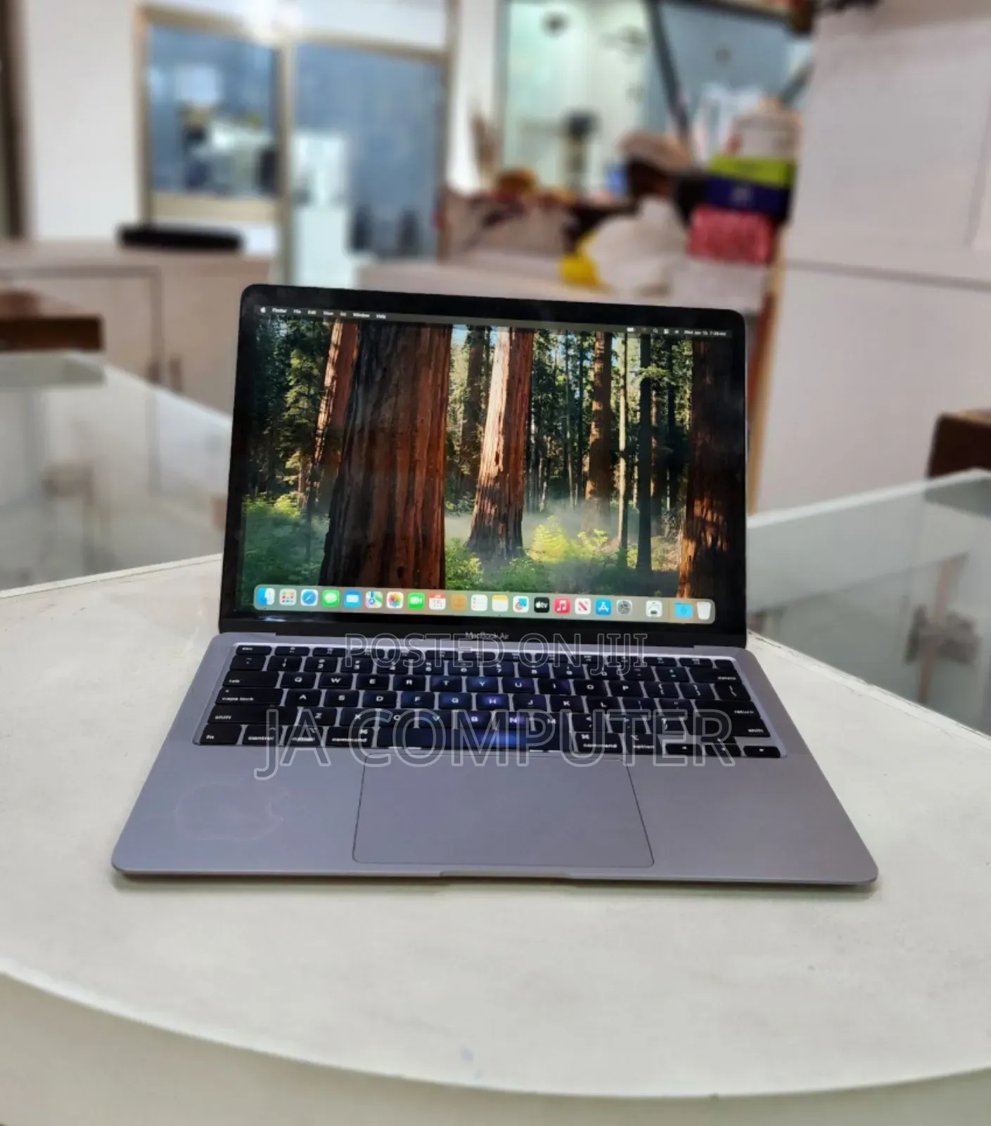 New Laptop Apple MacBook Air 2020 8GB Intel Core I3 SSD 256GB