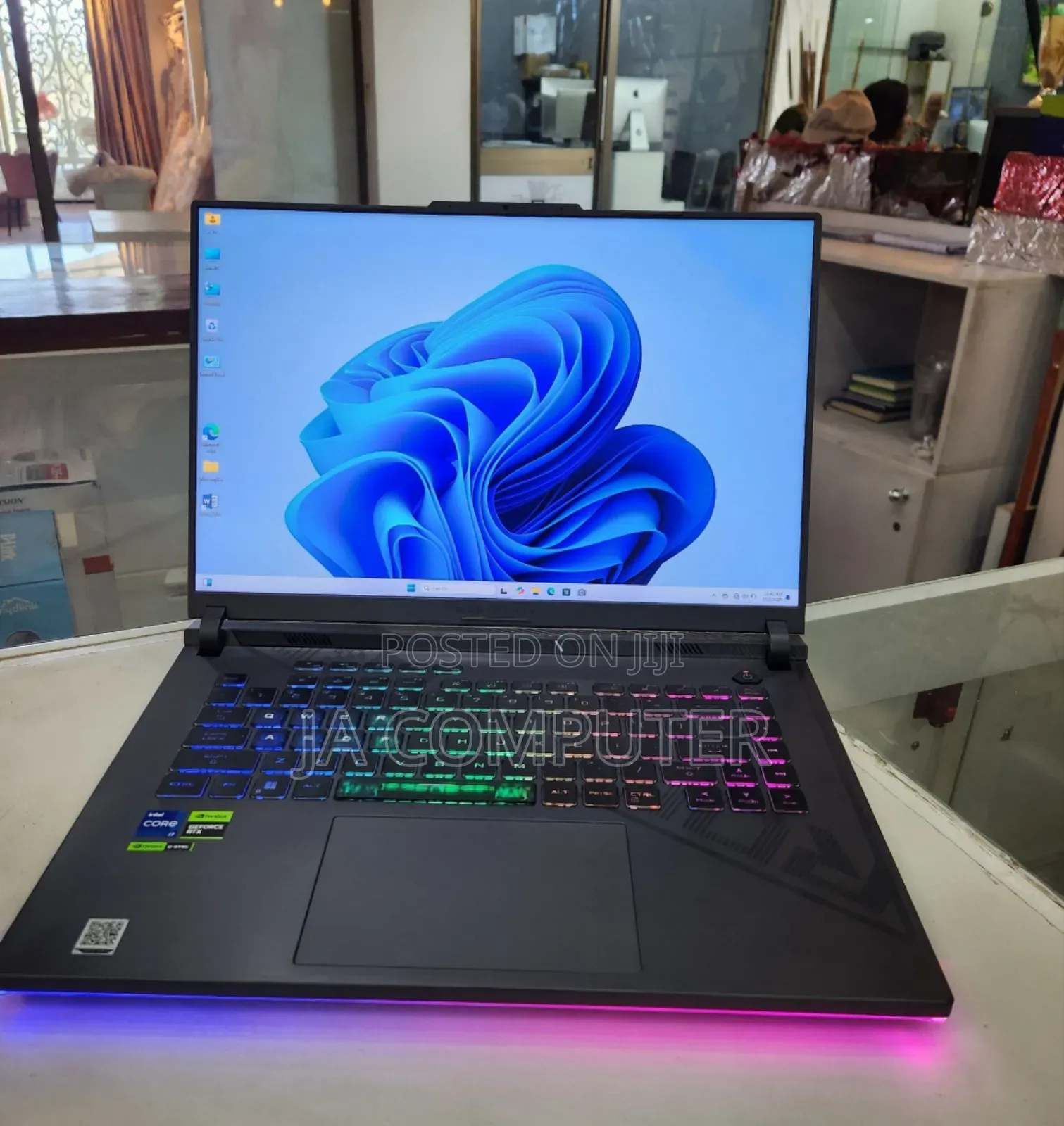 New Laptop Asus ROG Strix G15 16GB Intel Core I7 SSD 1T