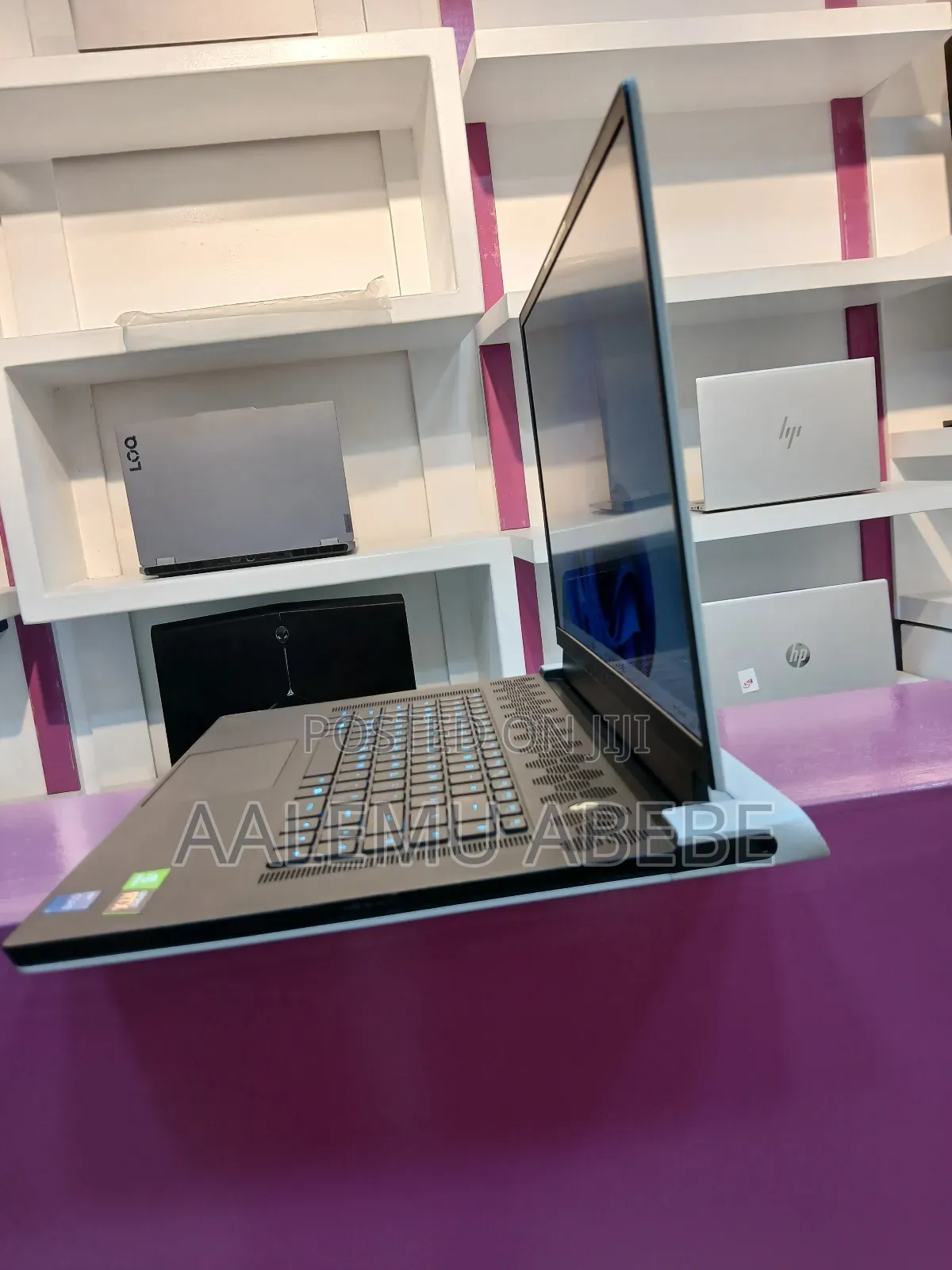 New Laptop Alienware M17x R2 16GB Intel Core I7 SSD 1T