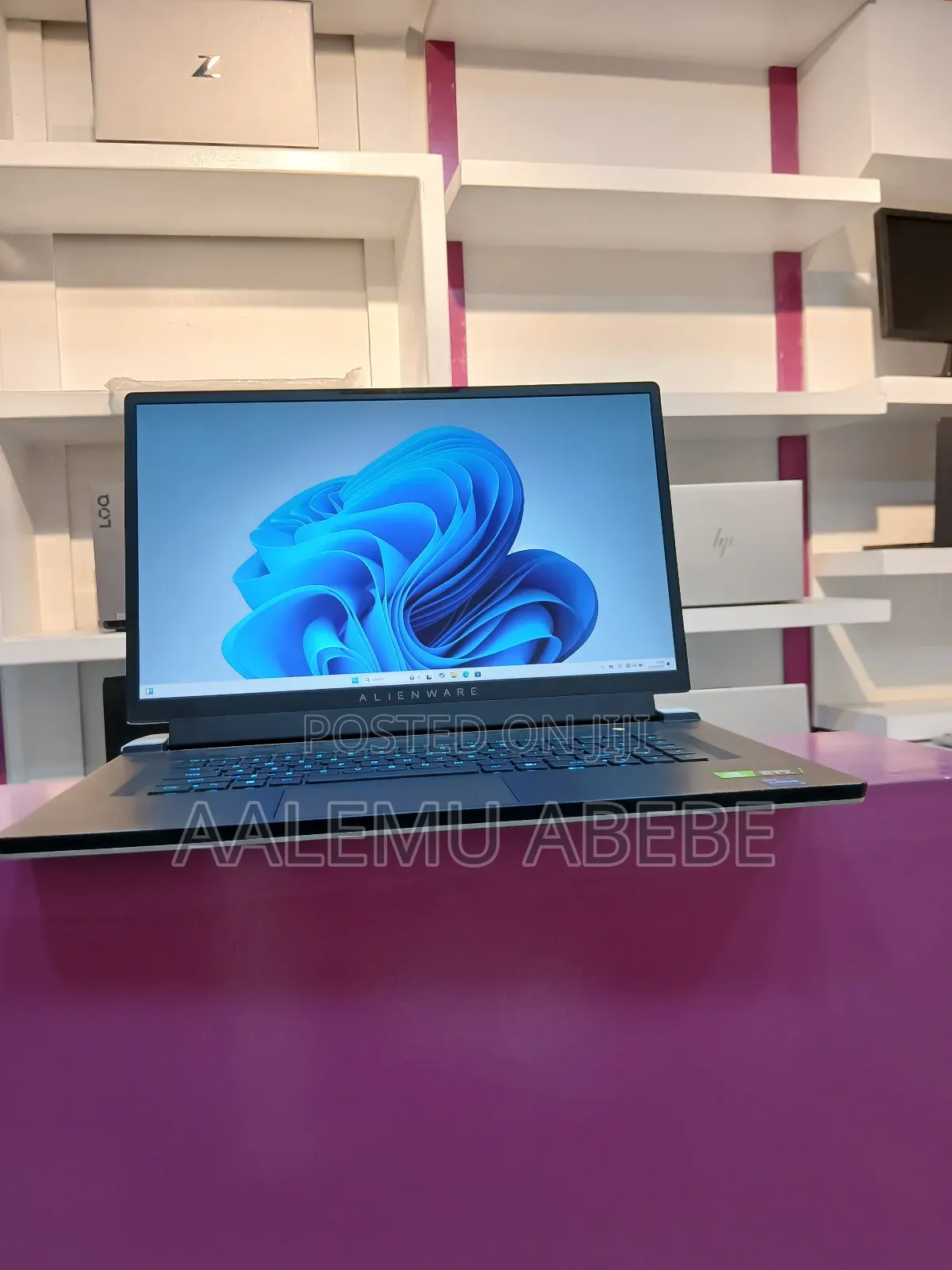 New Laptop Alienware M17x R2 16GB Intel Core I7 SSD 1T