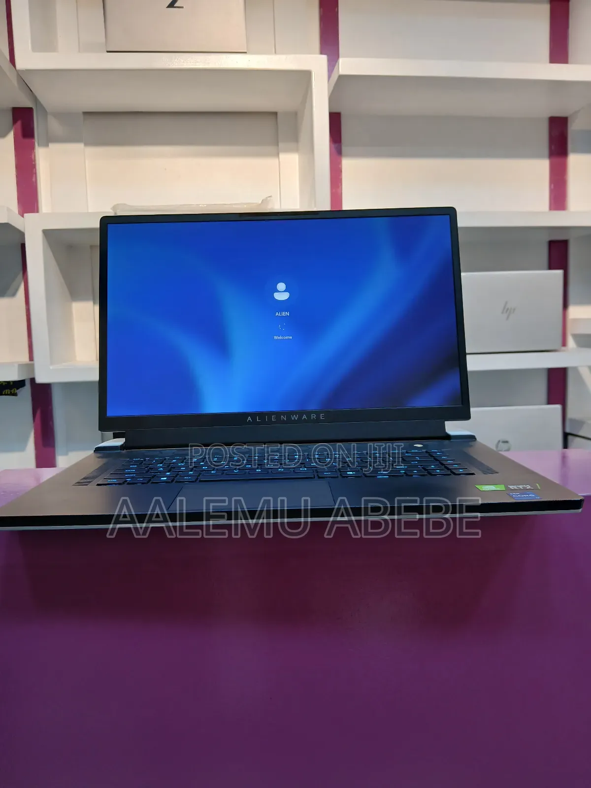 New Laptop Alienware M17x R2 16GB Intel Core I7 SSD 1T