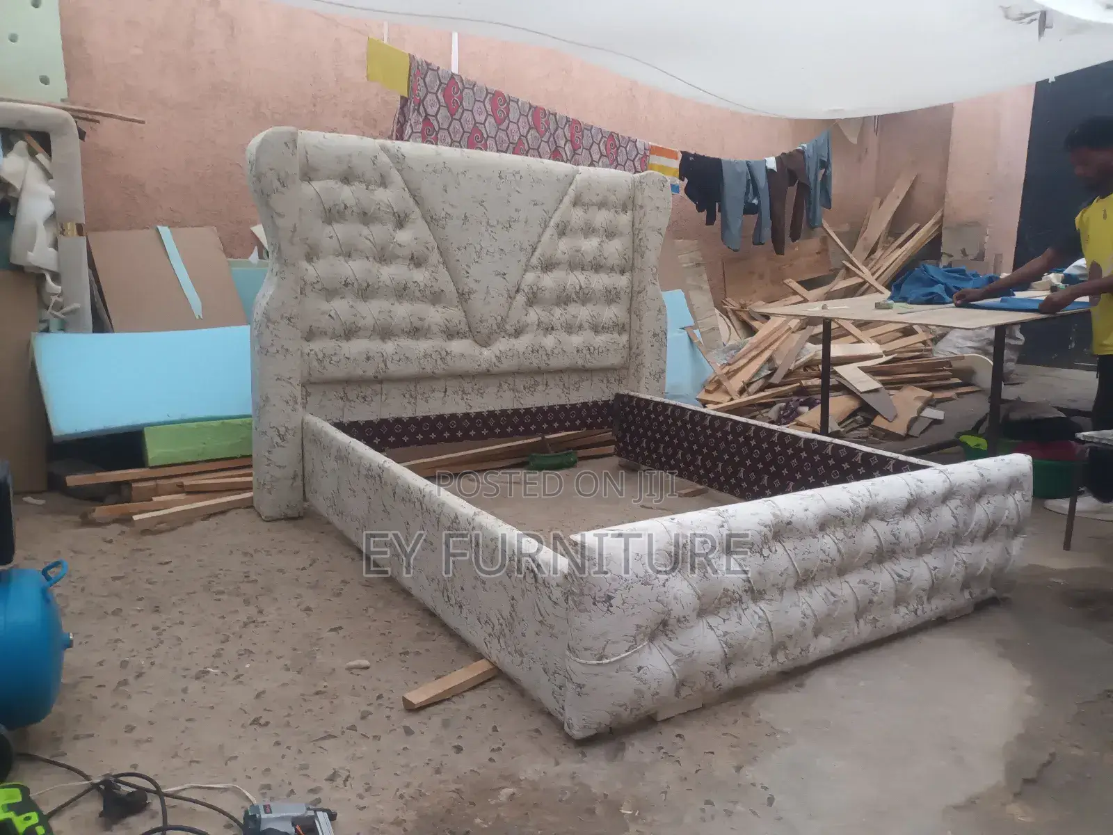 ውብ ባለ ጋንች አልጋ Only Order