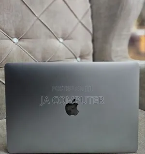 New Laptop Apple MacBook Pro 2019 8GB Intel Core I5 SSD 128GB