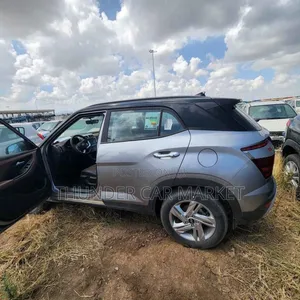 Hyundai Creta 2024 Silver