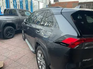 Toyota RAV4 2019 Gray