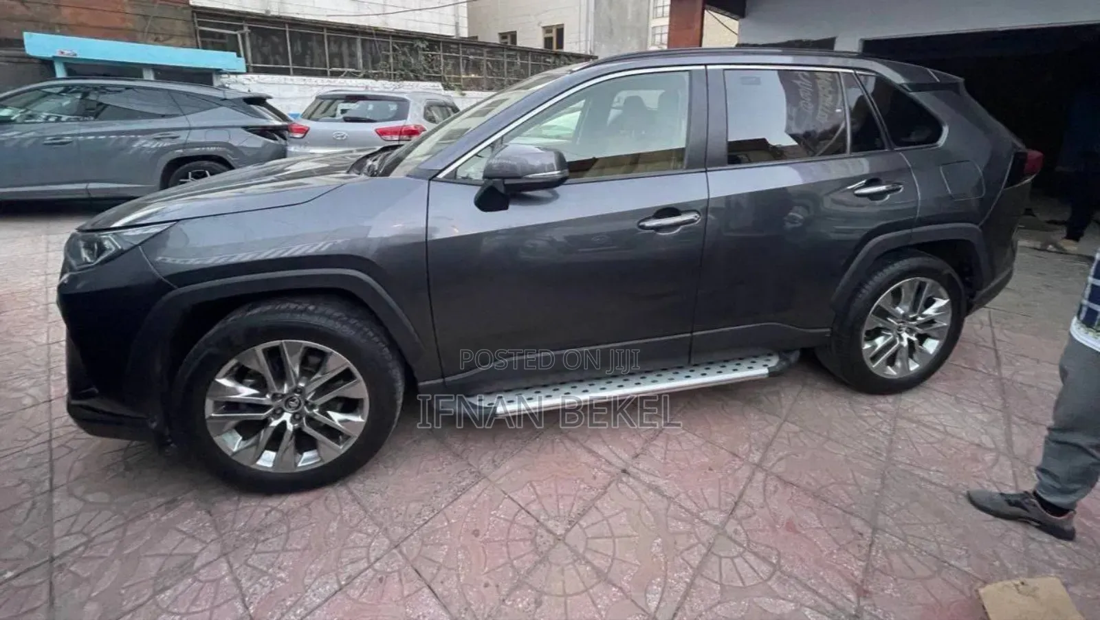 Toyota RAV4 2019 Gray