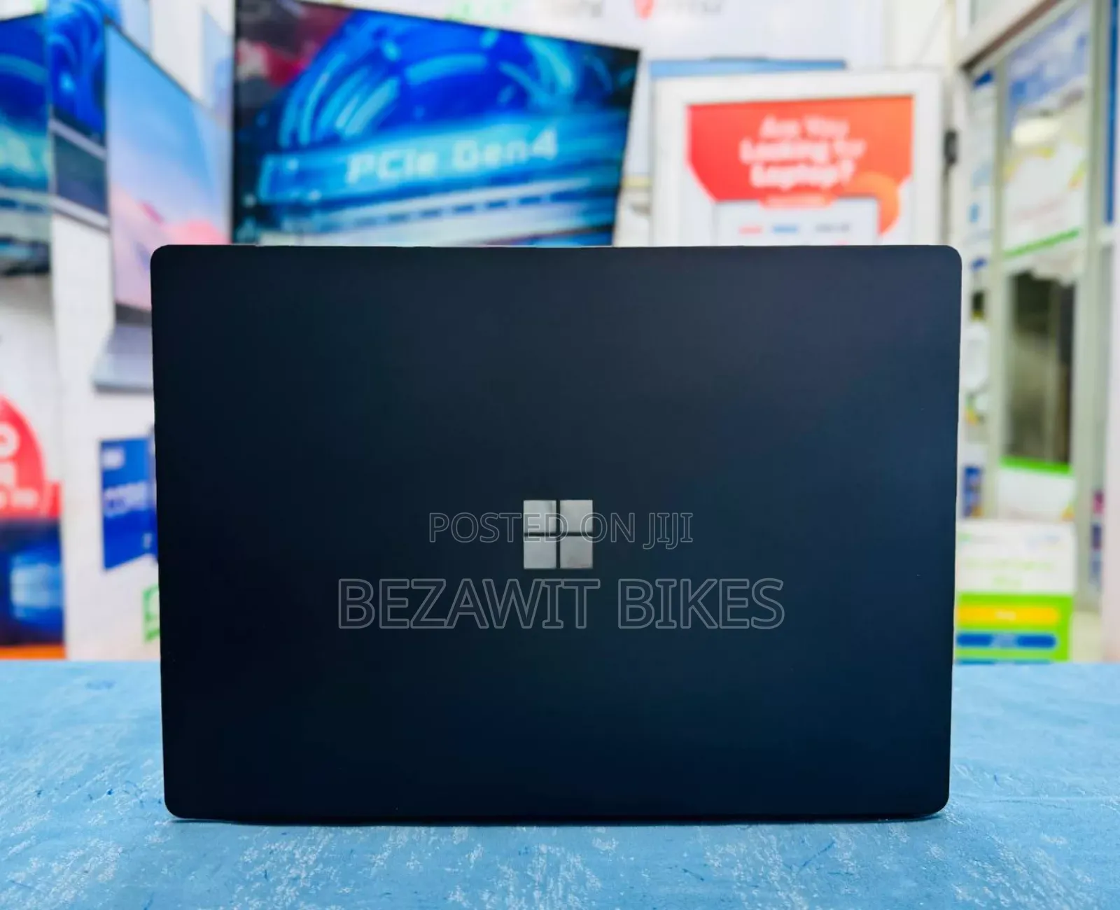 New Laptop Microsoft Surface 3 8GB AMD Ryzen 5 SSD 256GB